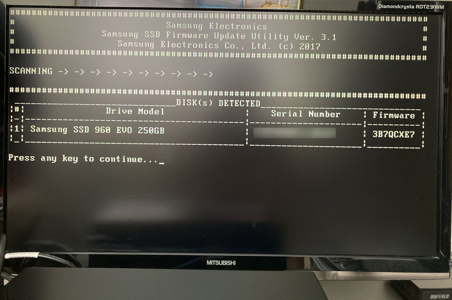 Samsung SSD Firmware Update Utility Ver. 3.1 にーまるろく あーるしー どっと ねっと